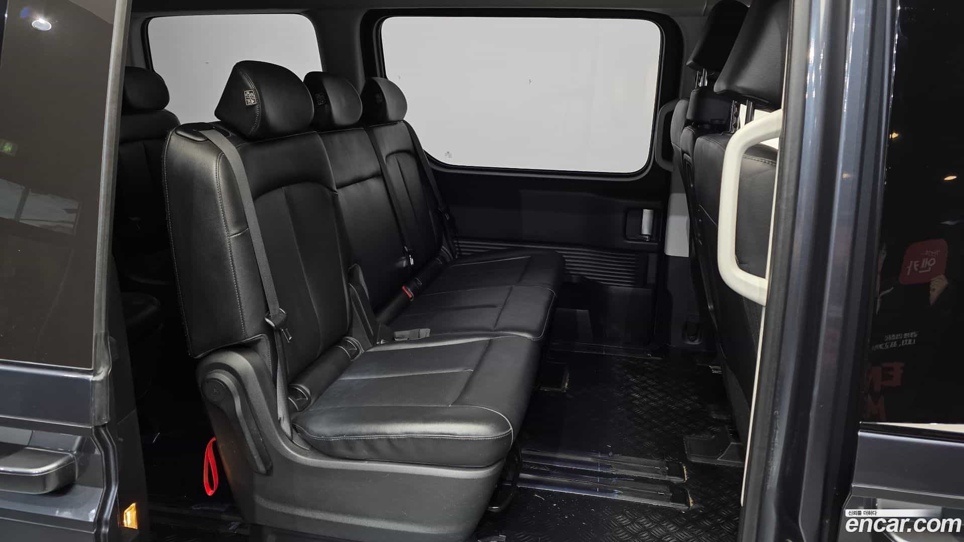Staria Hyundai 2022.4-OPTION-016