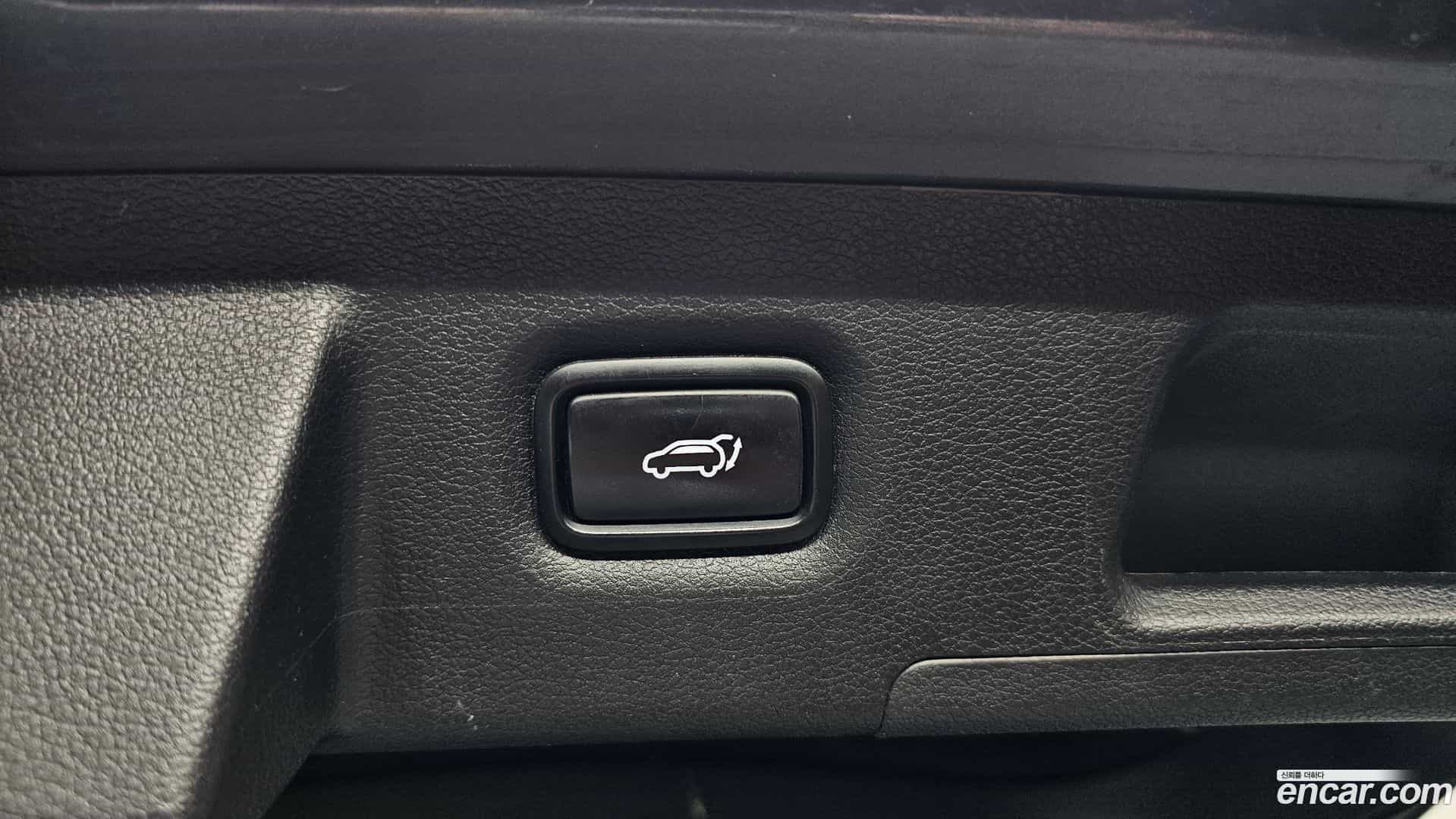 Santafe Hyundai 2018.7-OPTION-024