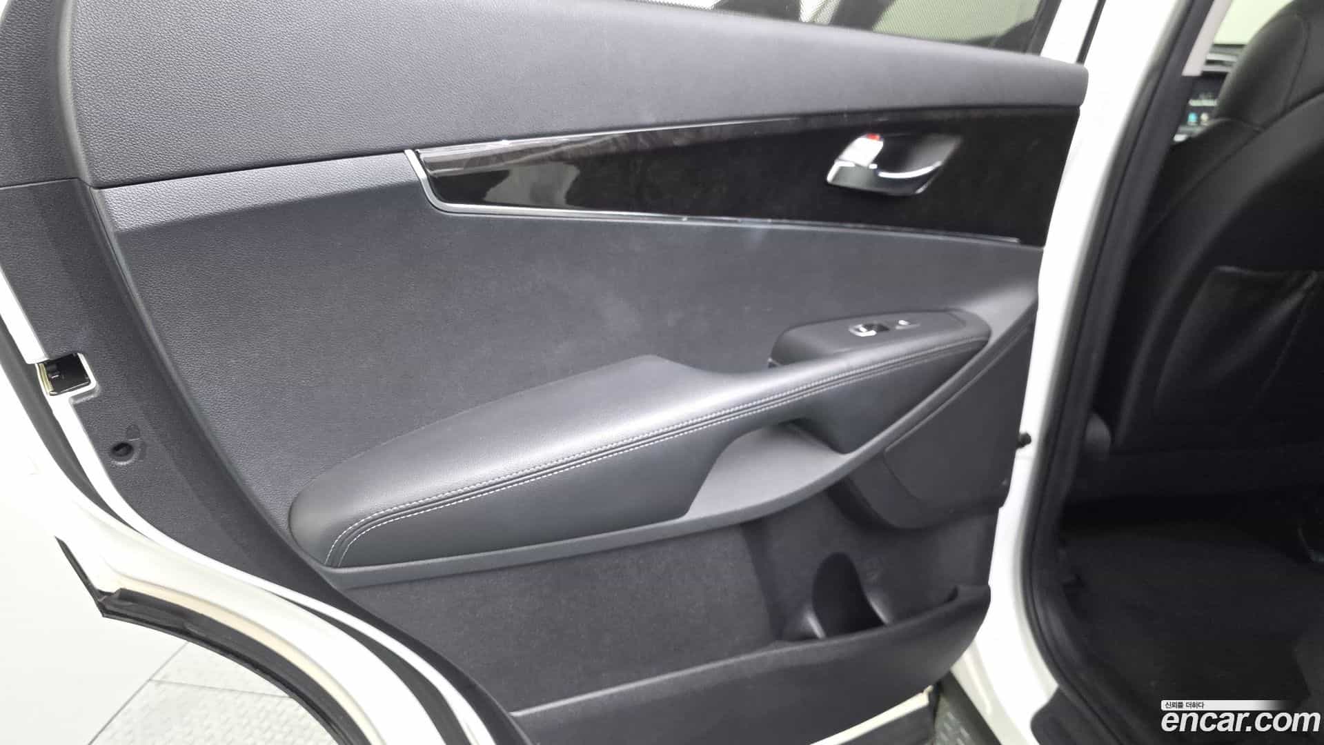 Sorento Kia 2014.10-INNER-035