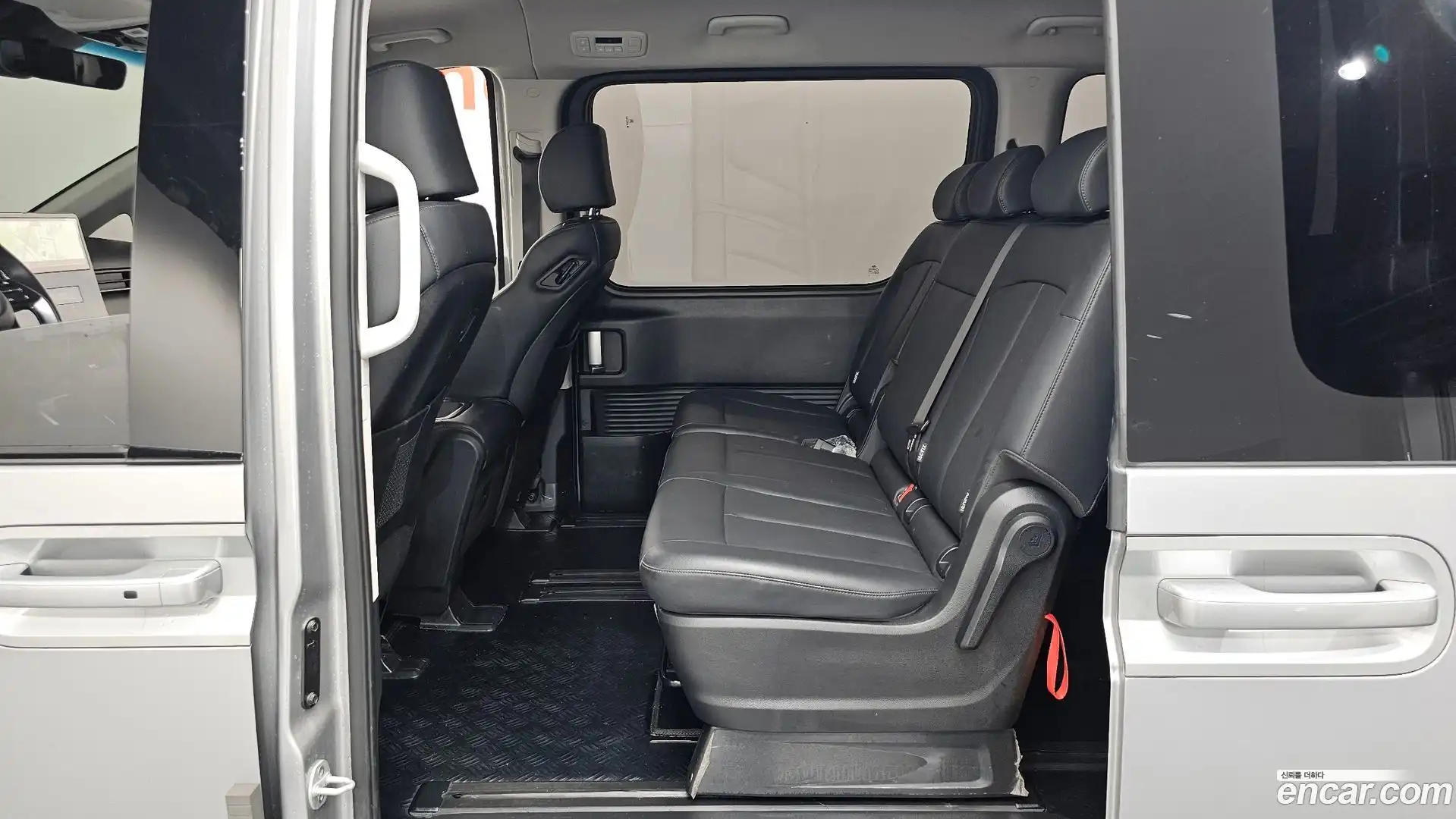 Staria Hyundai 2024.7-OPTION-015