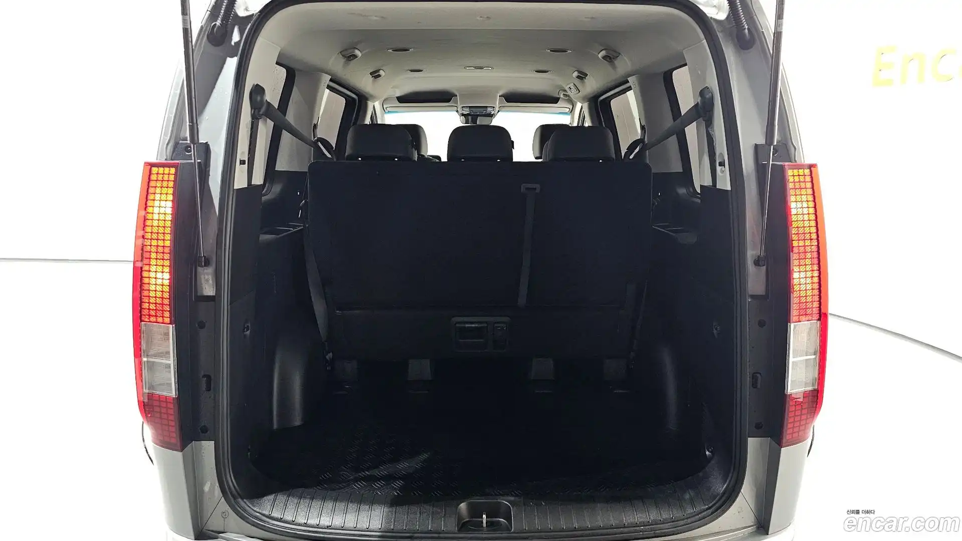Staria Hyundai 2024.7-OPTION-020