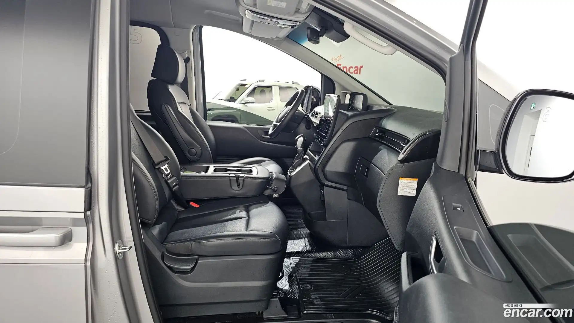 Staria Hyundai 2024.7-INNER-036
