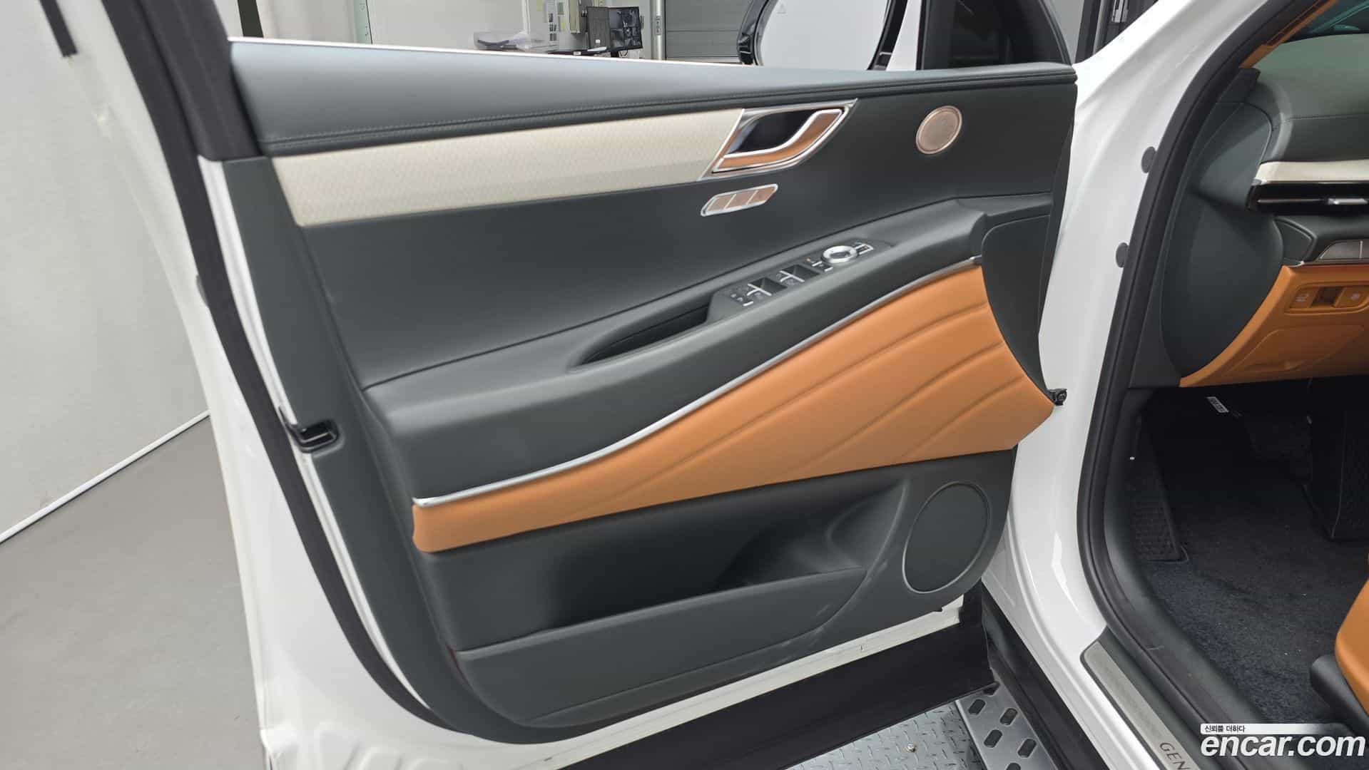 GV80 Genesis 2024.0-INNER-034
