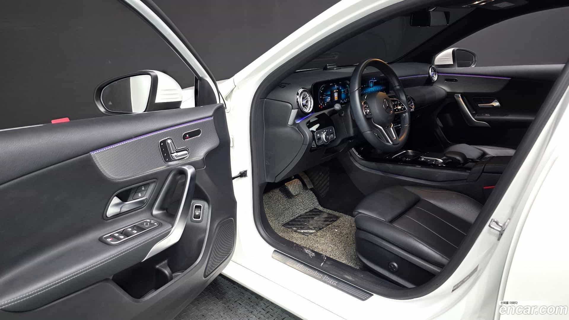 A-Class Mercedes-Benz 2021.2-INNER-010