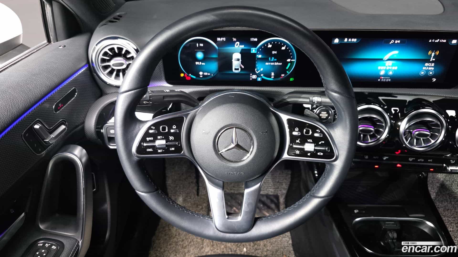 A-Class Mercedes-Benz 2021.2-OPTION-018
