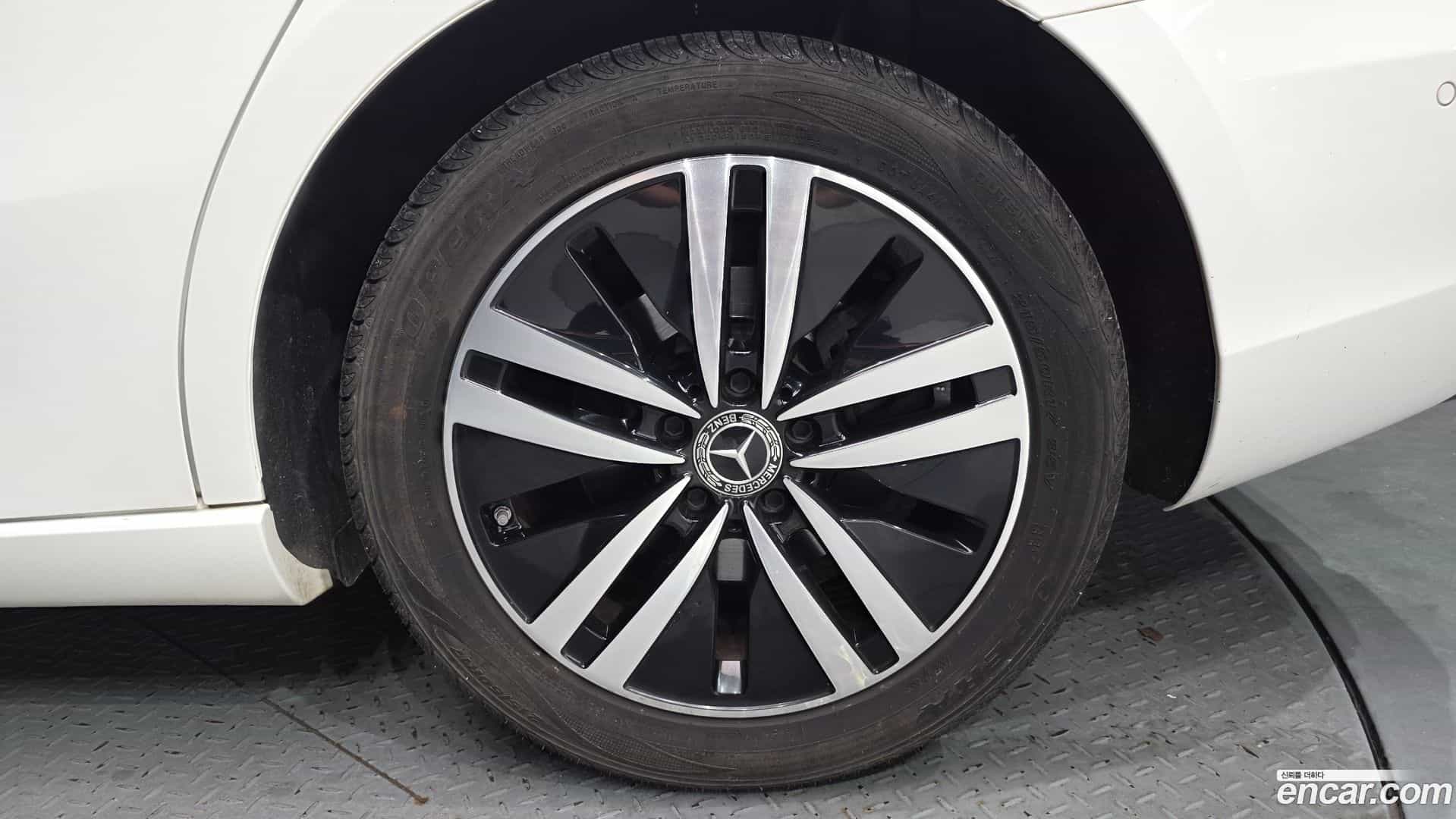 A-Class Mercedes-Benz 2021.2-OUTER-031