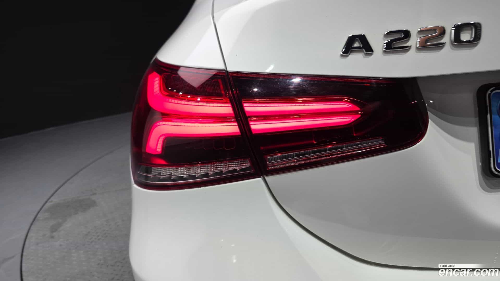 A-Class Mercedes-Benz 2021.2-OUTER-033