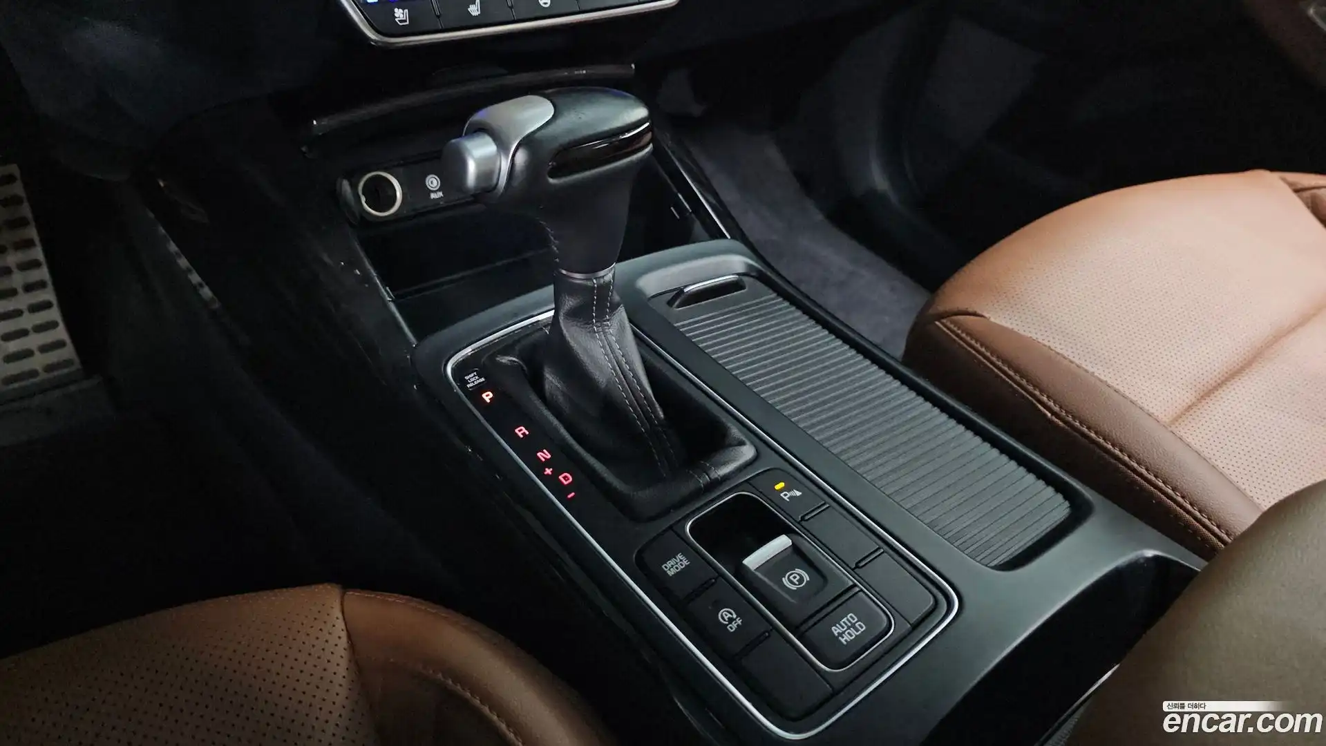 Sorento Kia 2019.5-INNER-009