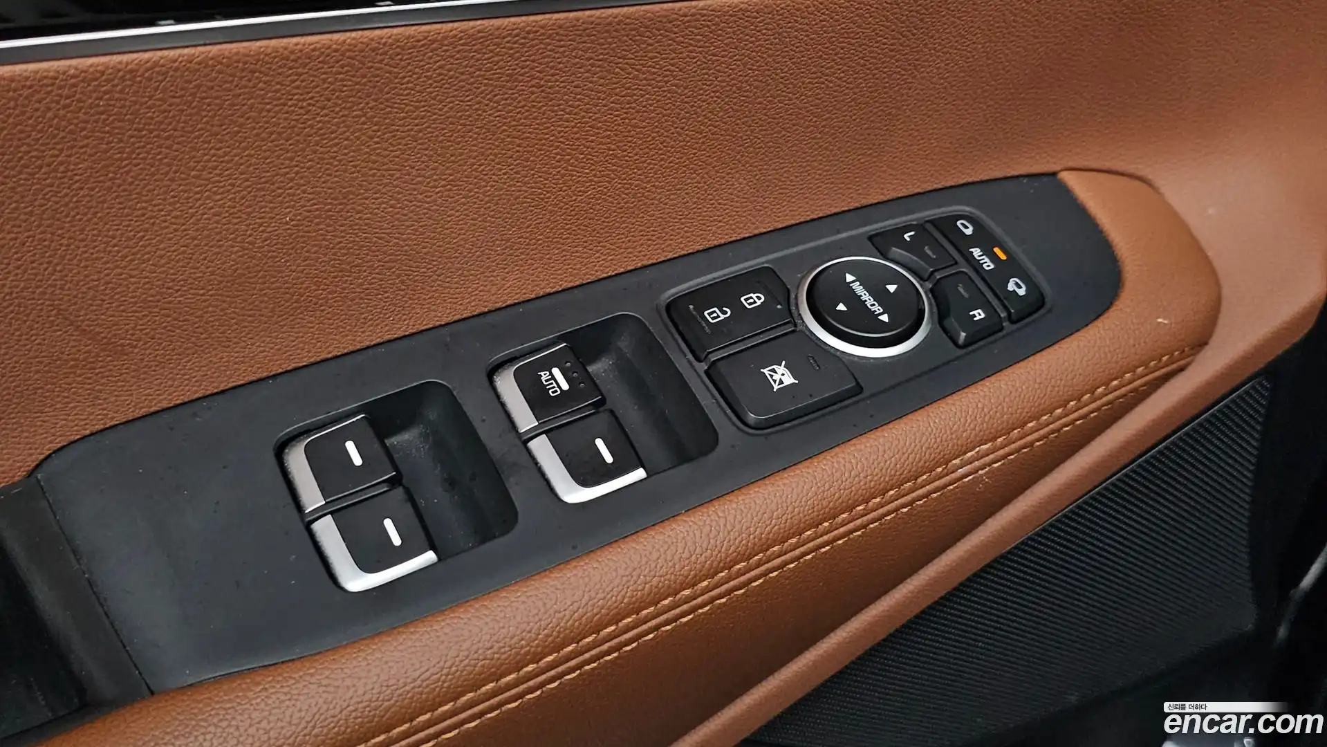 Sorento Kia 2019.5-OPTION-040