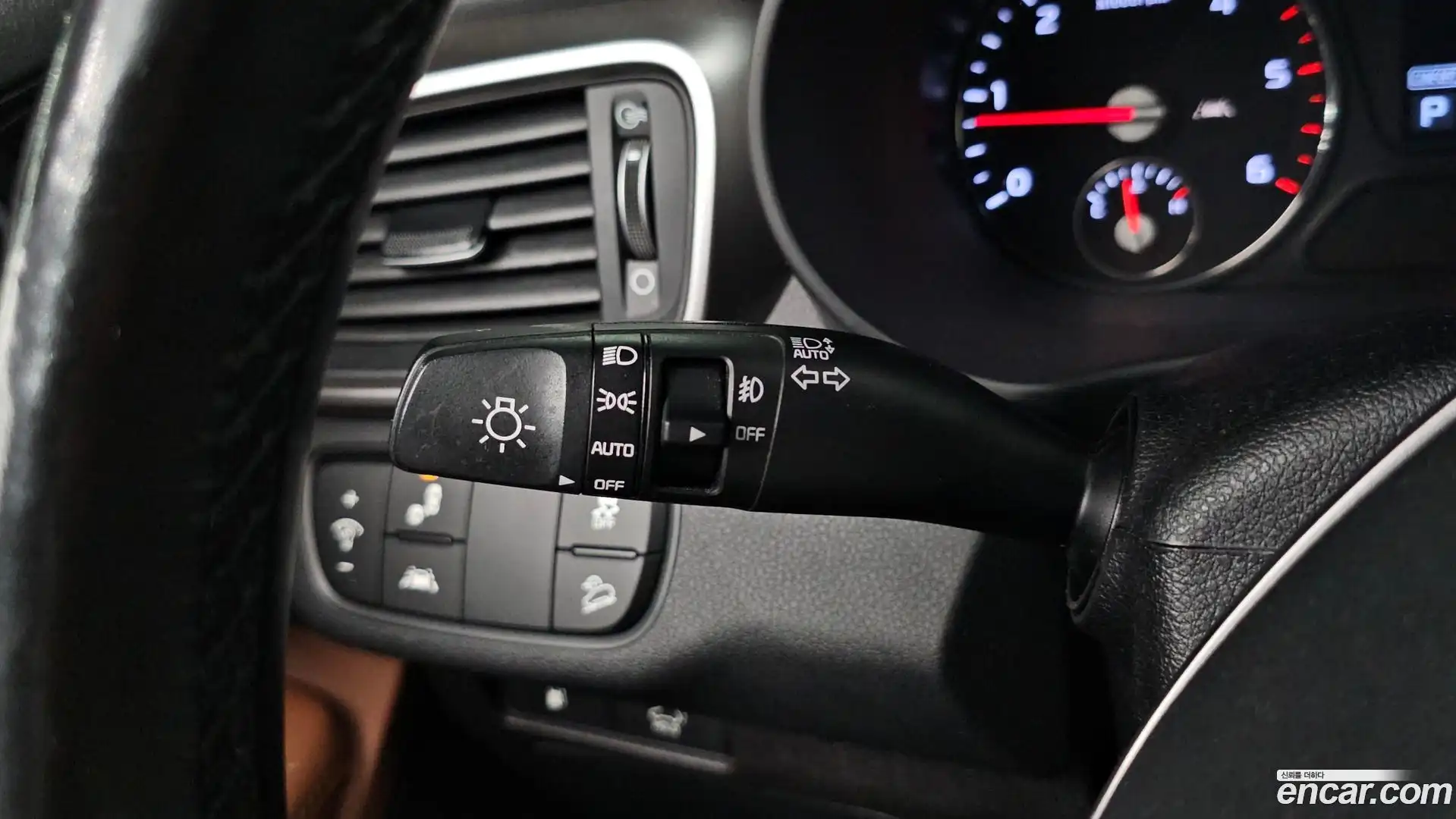 Sorento Kia 2019.5-OPTION-042