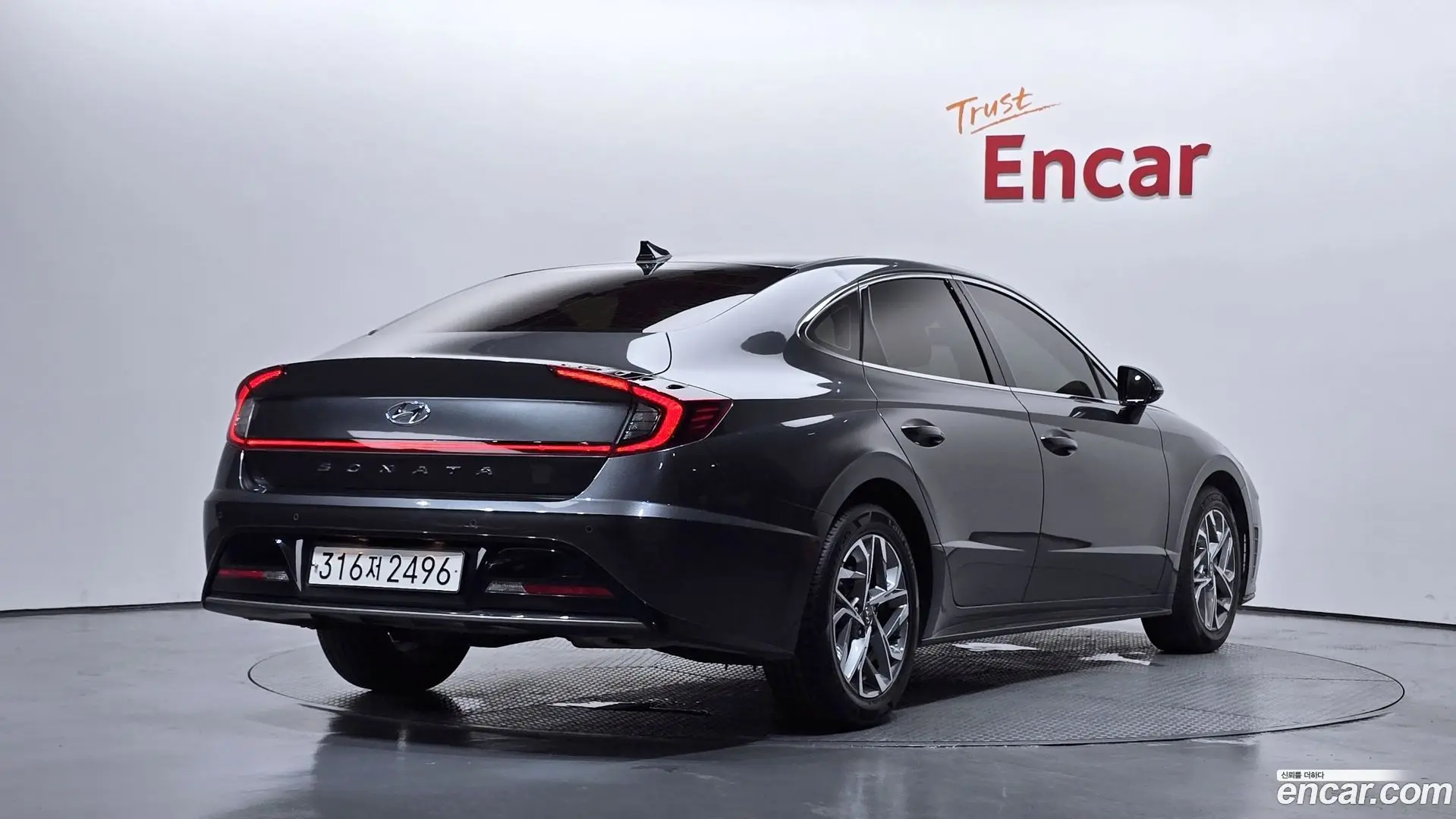 Main__Slider__Photo:Sonata Hyundai 2022.5-1
