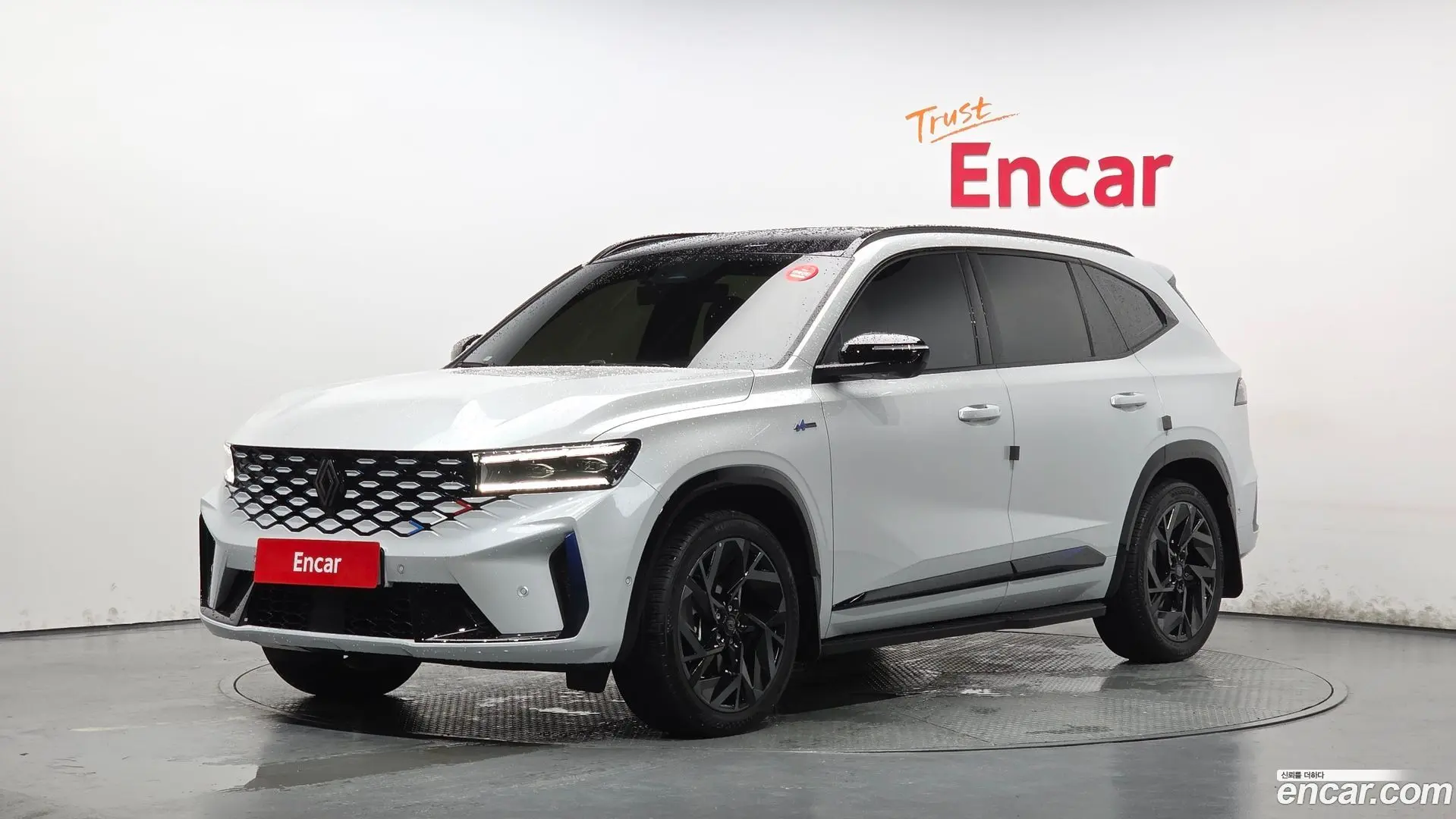 Main__Slider__Photo:Grand Koleos Renault Korea 2025.6-0