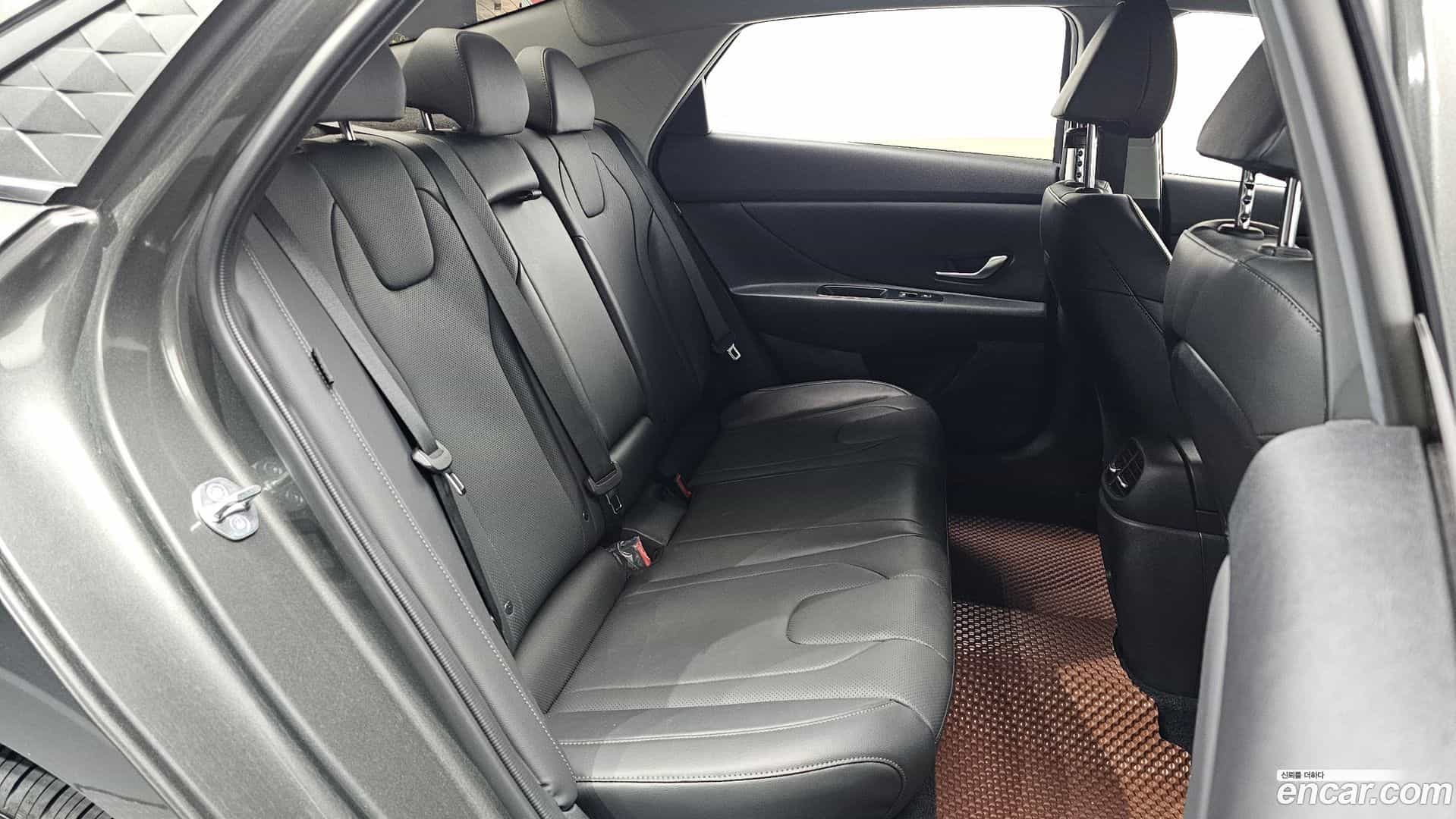 AVANTE Hyundai 2023.3-OPTION-015