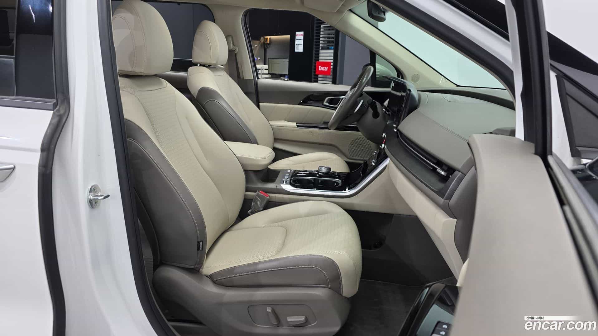 Canival Kia 2020.8-OPTION-015