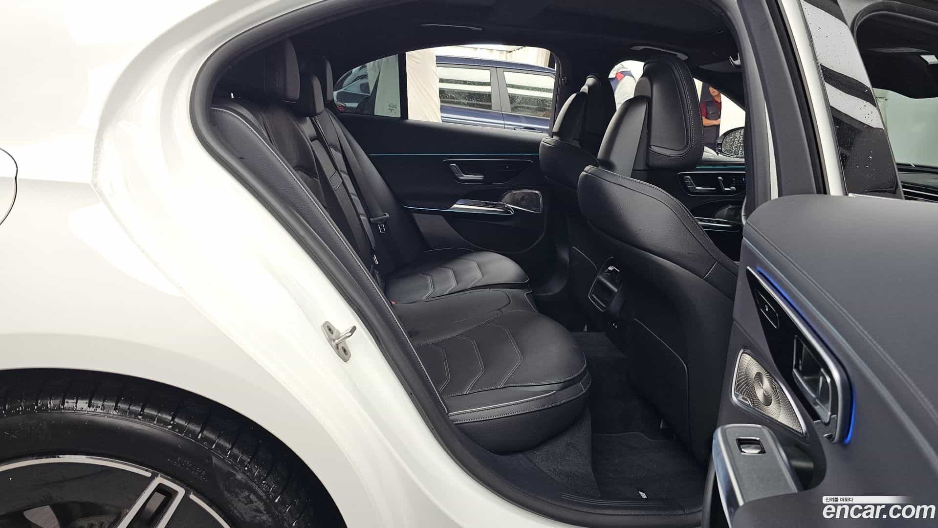 E-Class Mercedes-Benz 2026.2-OPTION-041