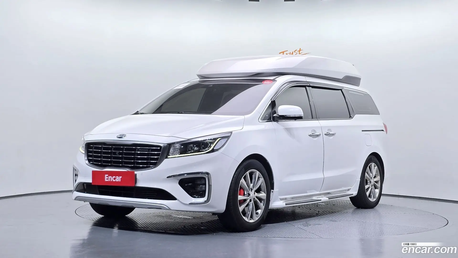 Main__Slider__Photo:Canival Kia 2019.0-0