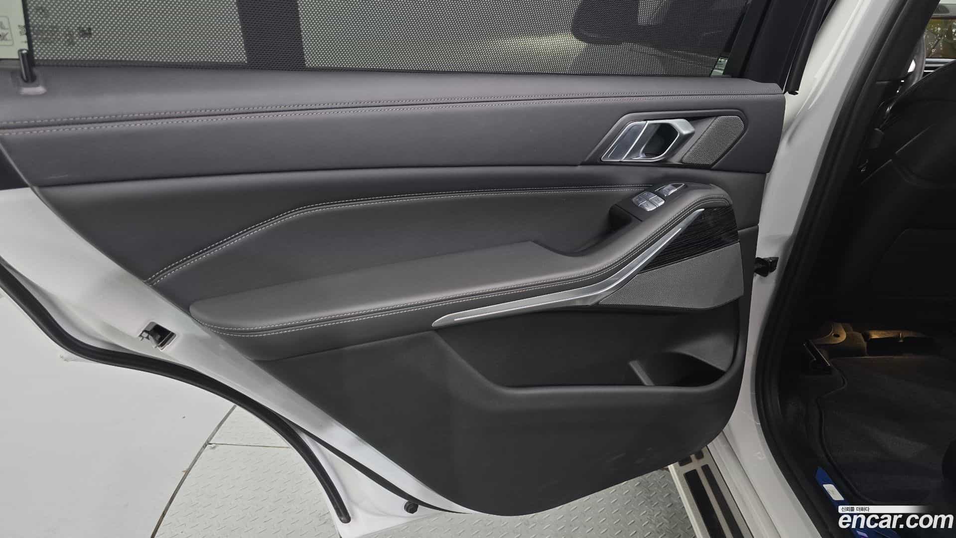 X7 BMW 2022.7-INNER-035