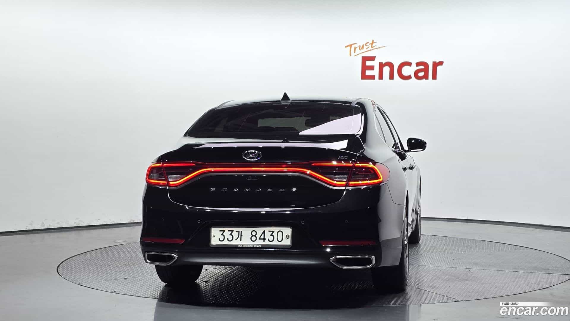 Grandeur Hyundai 2017.1-OUTER-004