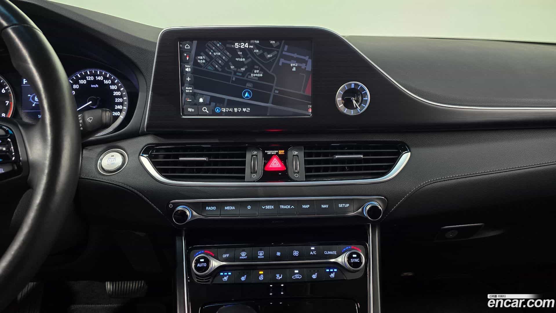Grandeur Hyundai 2017.1-OPTION-019