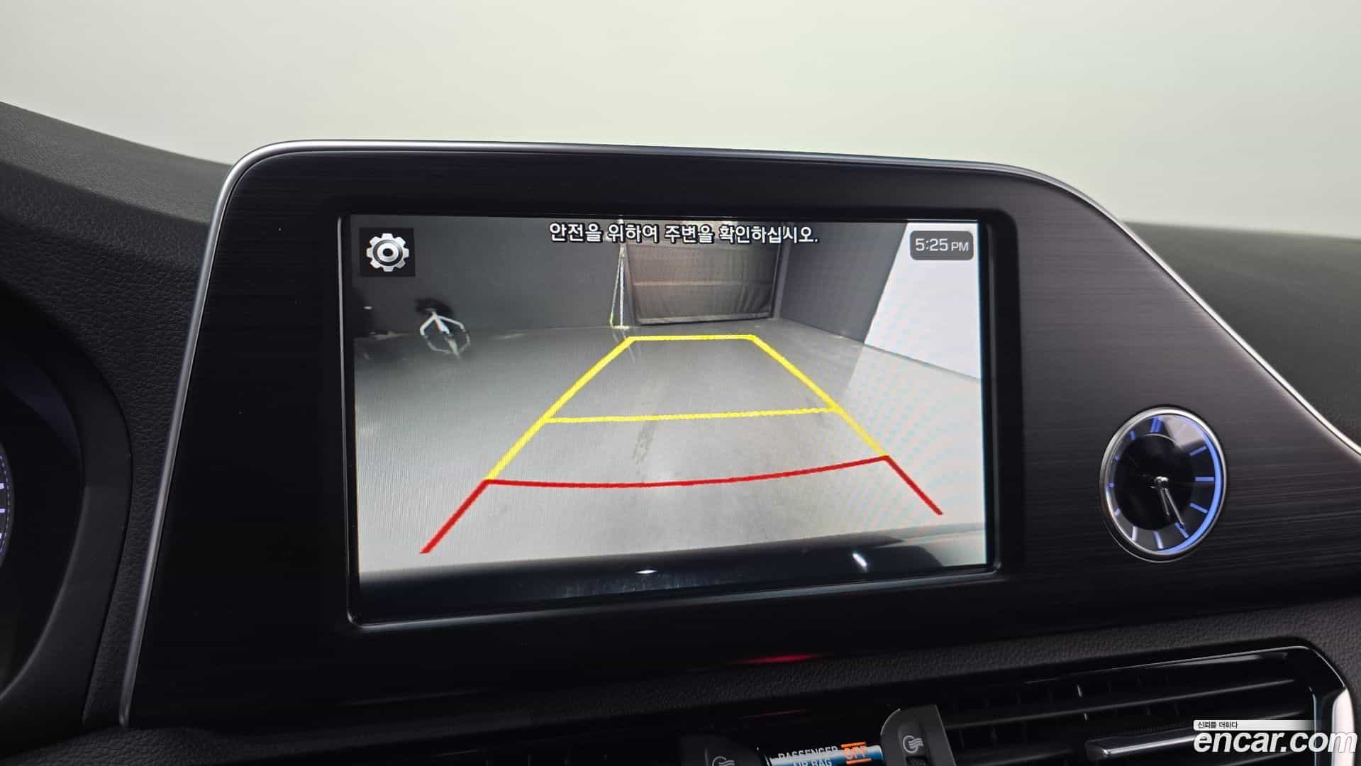 Grandeur Hyundai 2017.1-OPTION-020