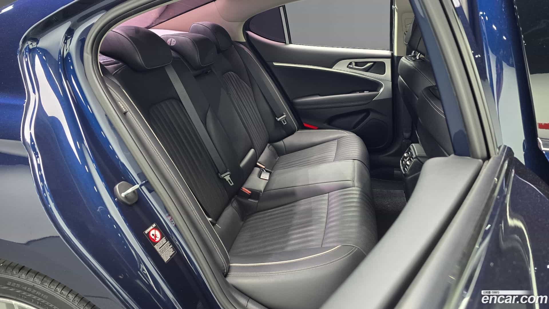 G70 Genesis 2019.1-INNER-036