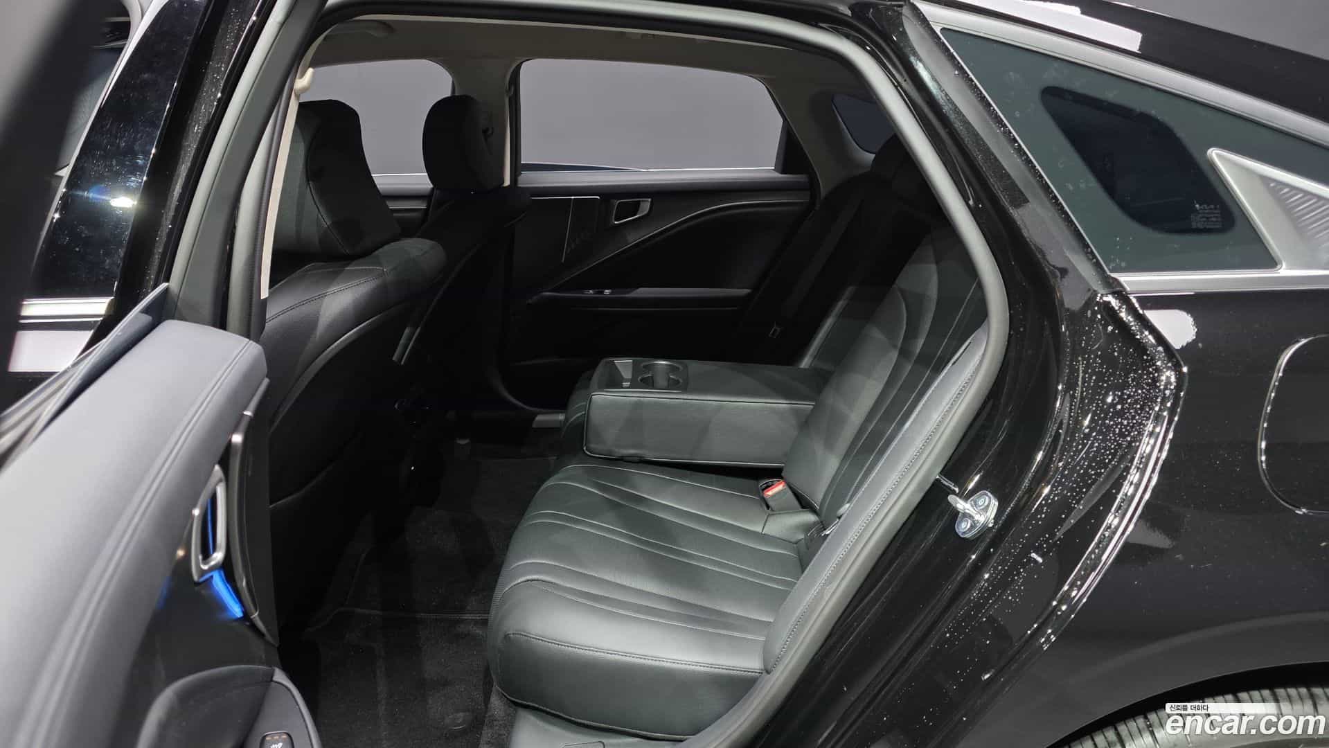 K8 Kia 2026.1-INNER-036
