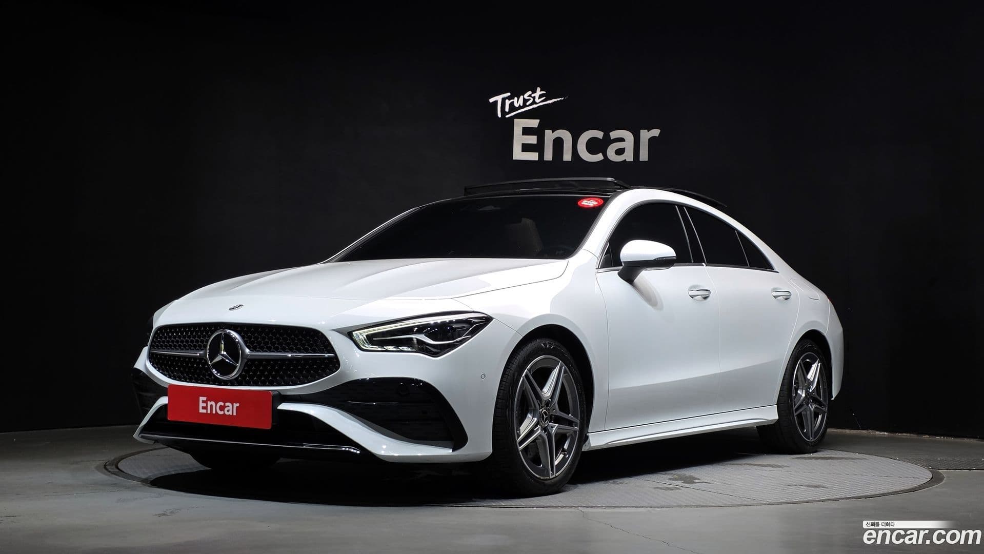 Main__Slider__Photo:CLA-Class Mercedes-Benz 2024.4-0