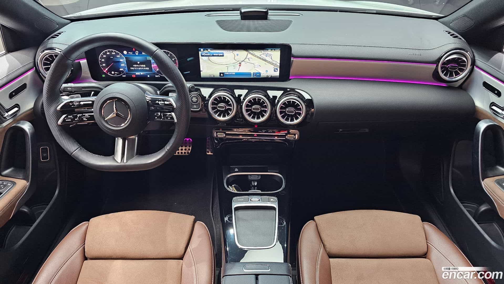 CLA-Class Mercedes-Benz 2024.4-INNER-007