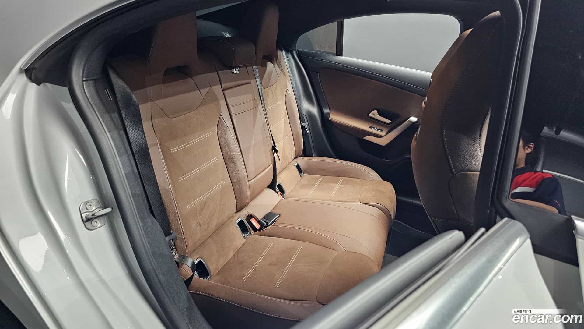 CLA-Class Mercedes-Benz 2024.4-OPTION-015