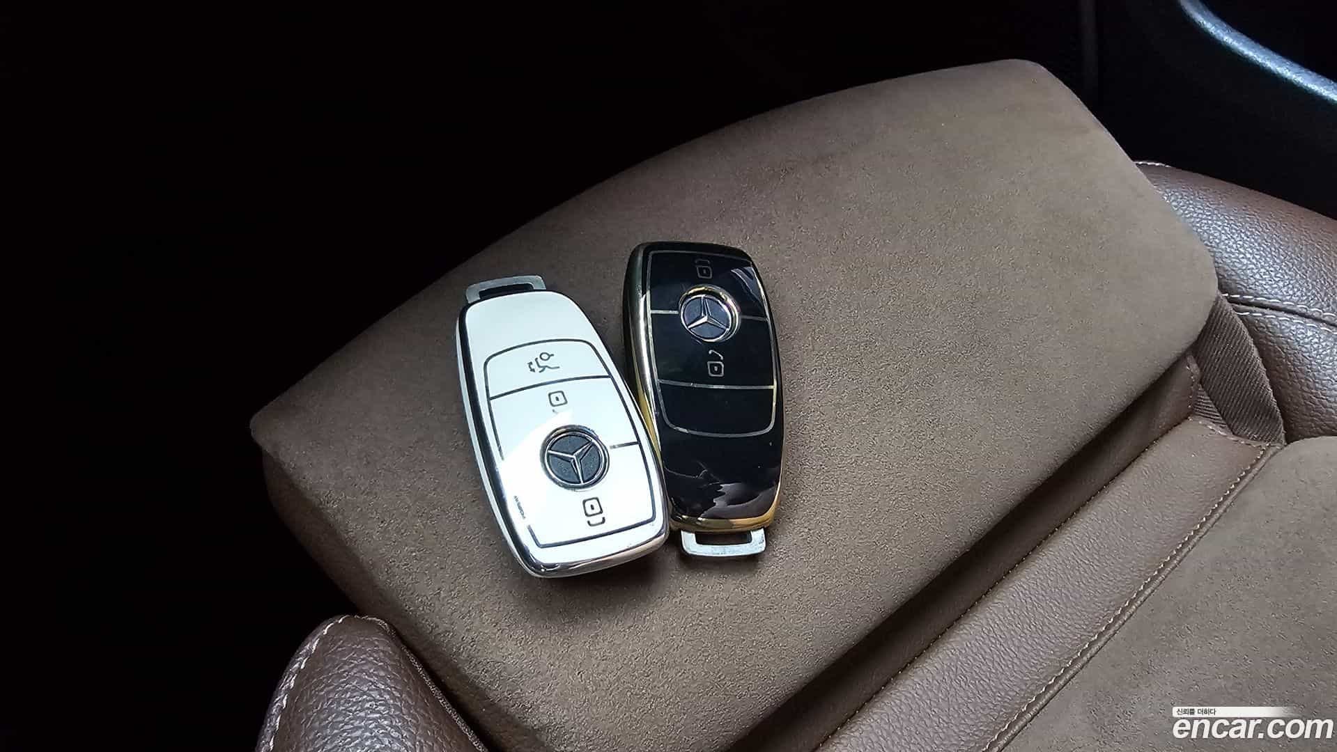 CLA-Class Mercedes-Benz 2024.4-OPTION-041