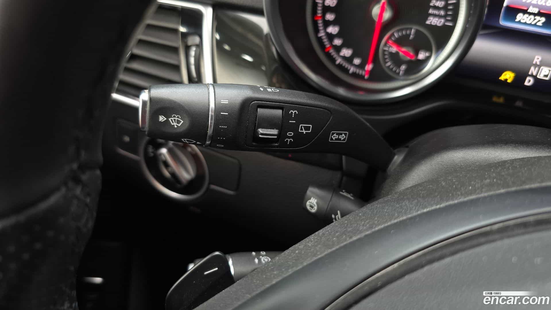 GLE-Class Mercedes-Benz 2016.9-OPTION-019