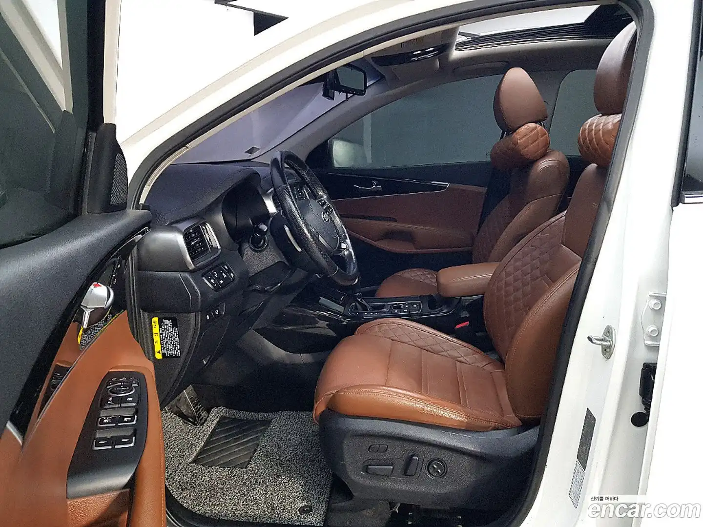 Sorento Kia 2019.5-INNER-008