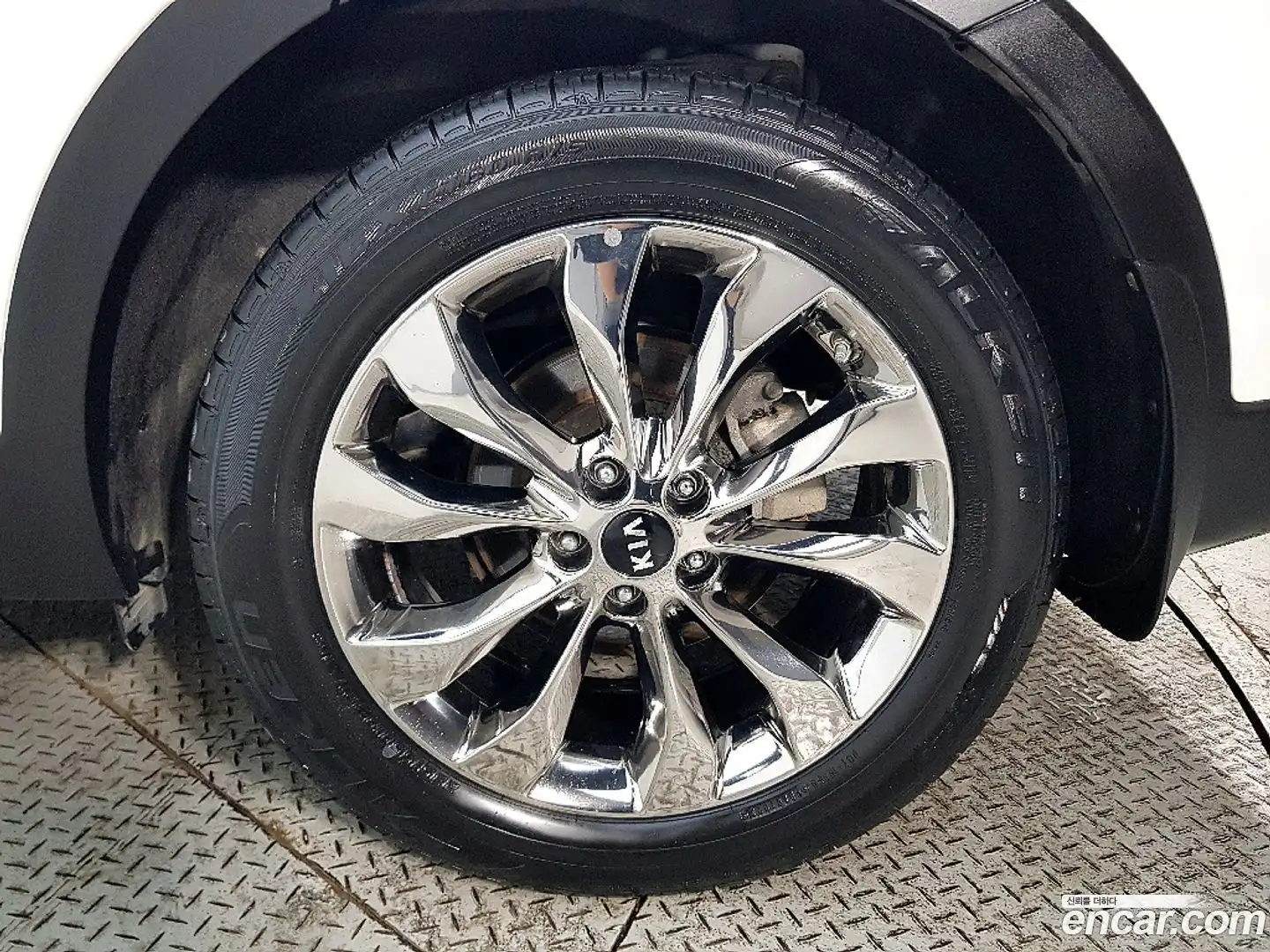 Sorento Kia 2019.5-OPTION-024