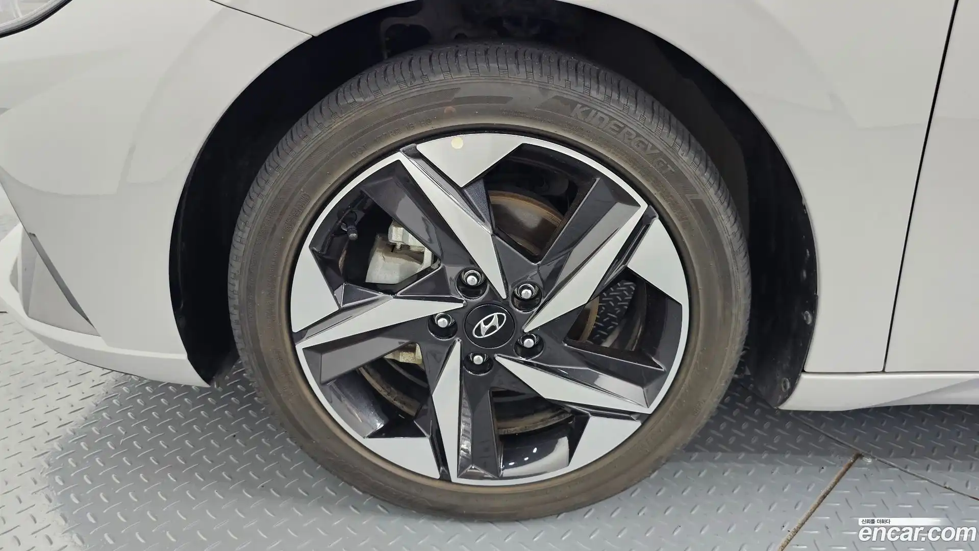 AVANTE Hyundai 2020.9-OUTER-005