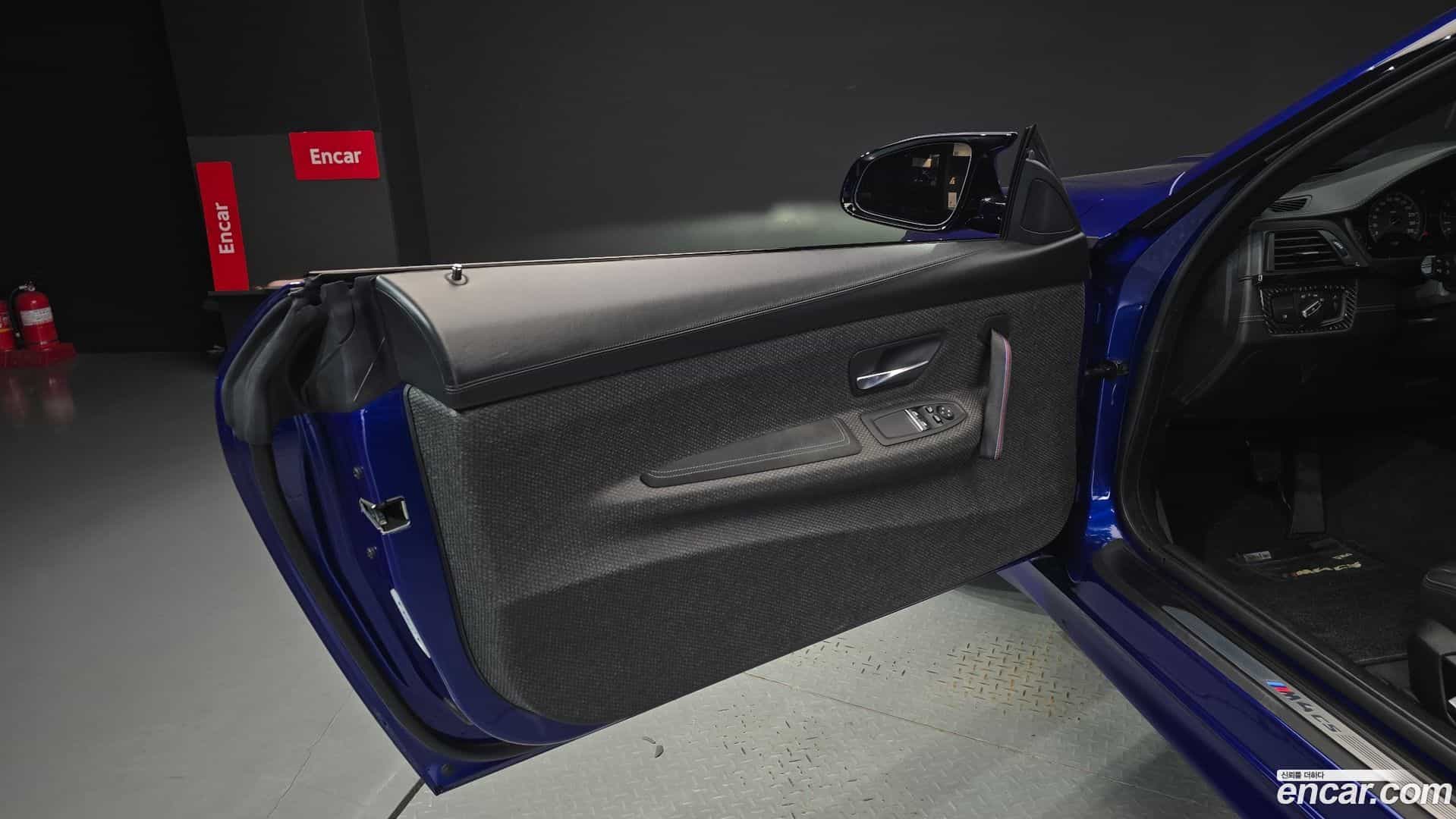 M4 BMW 2018.11-INNER-034