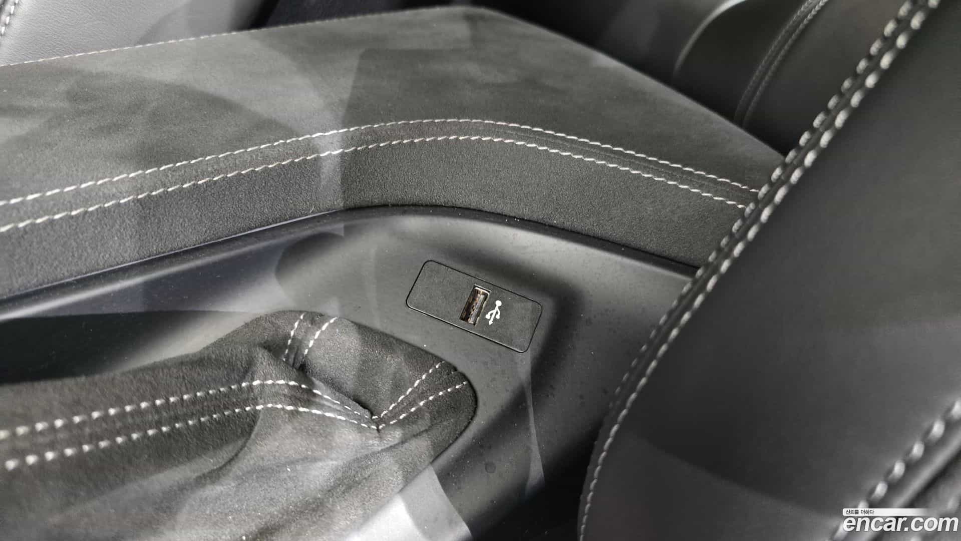 M4 BMW 2018.11-OPTION-043