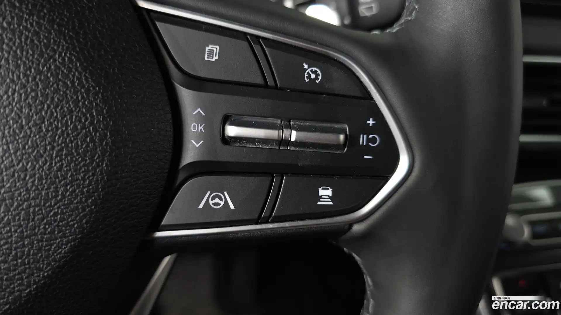 Santafe Hyundai 2022.6-OPTION-021