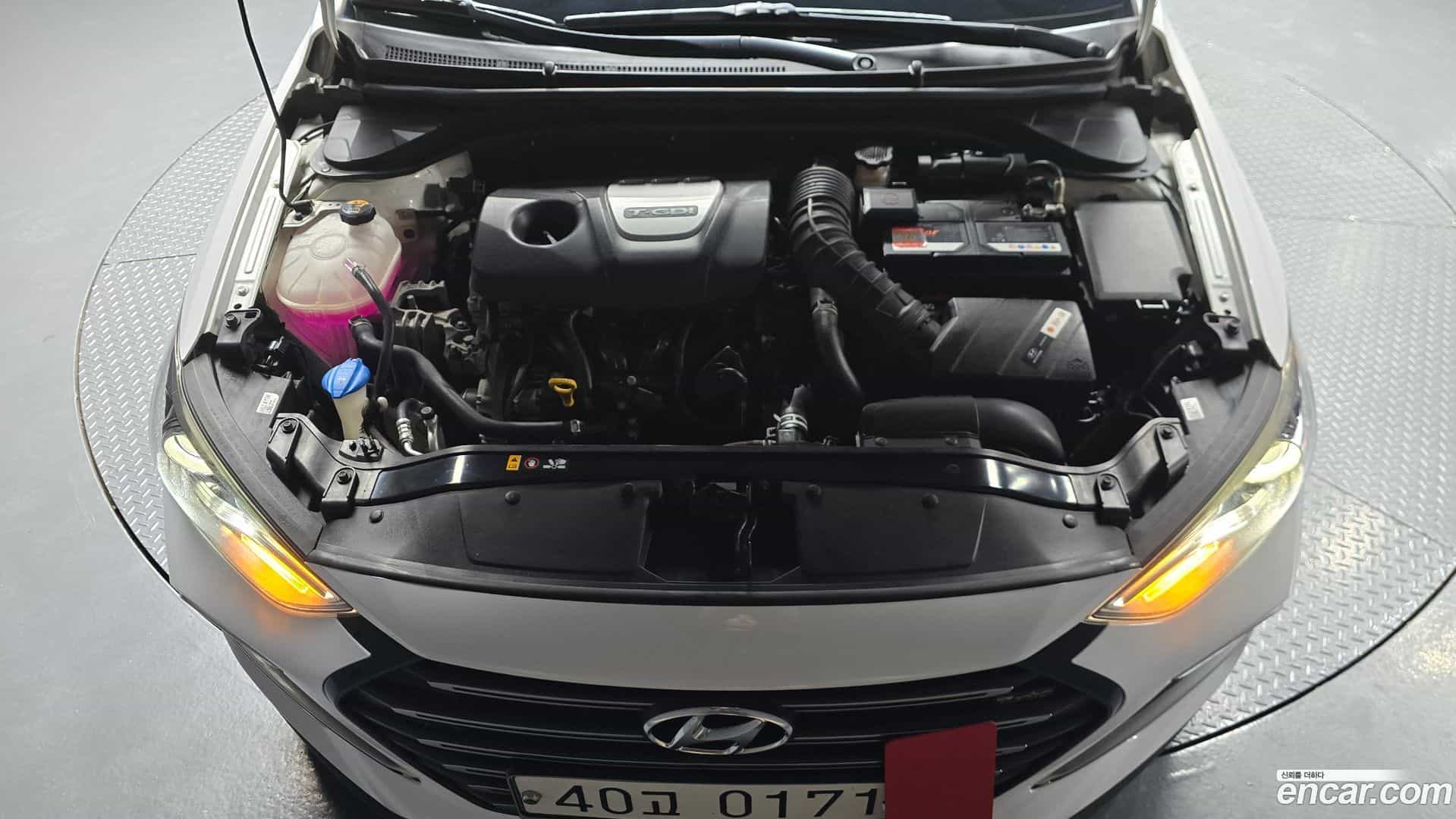 AVANTE Hyundai 2017.0-OUTER-006