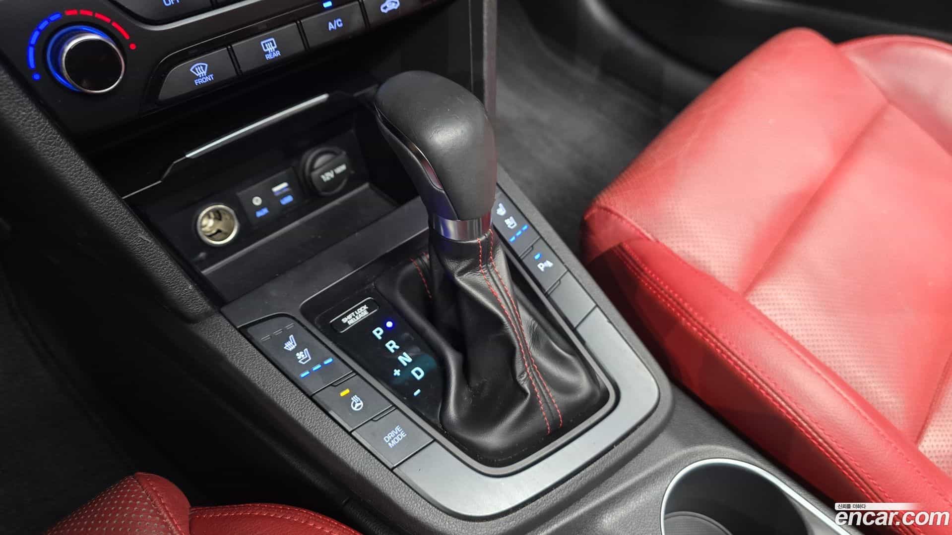 AVANTE Hyundai 2017.0-INNER-009