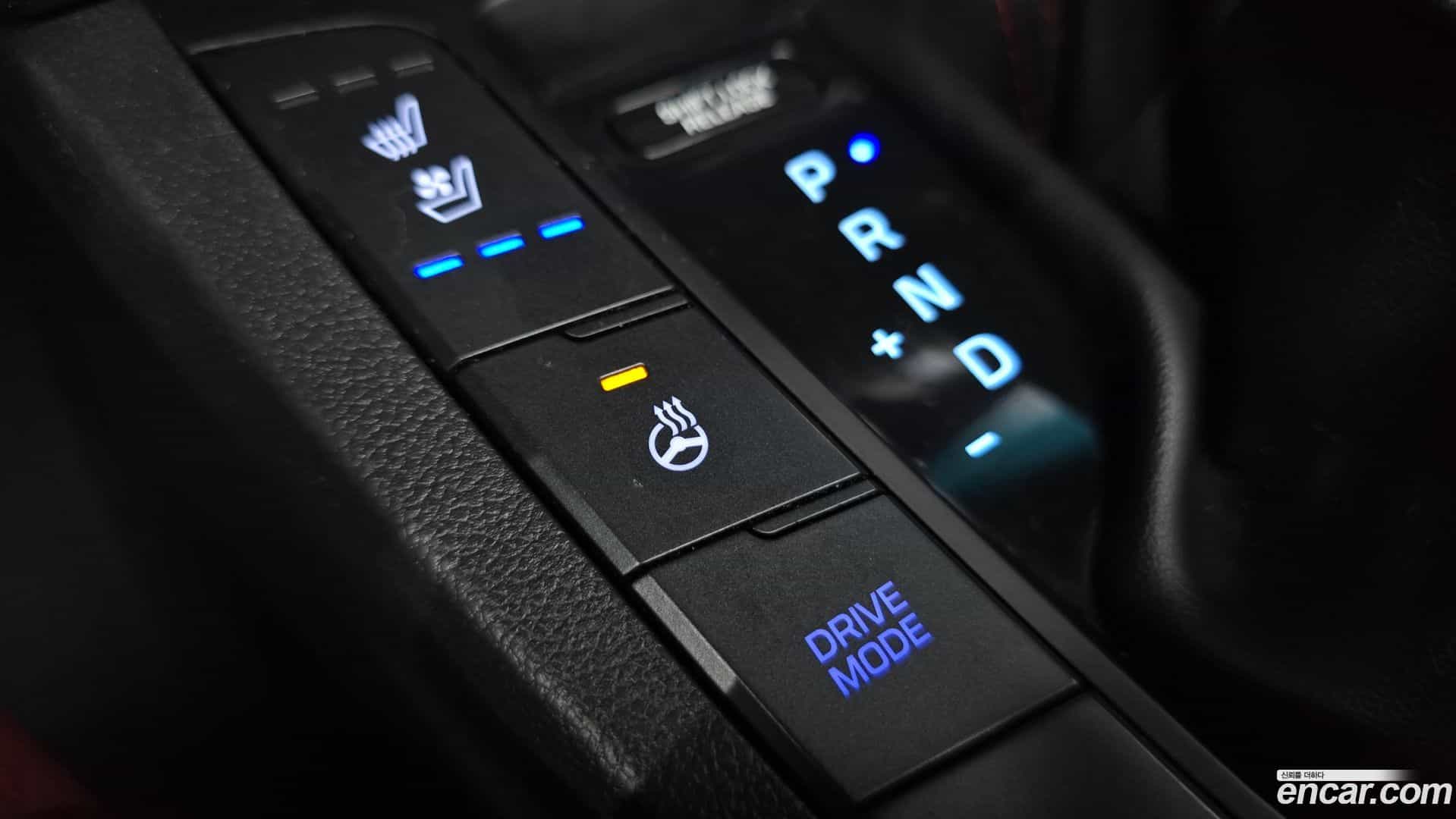 AVANTE Hyundai 2017.0-OPTION-043