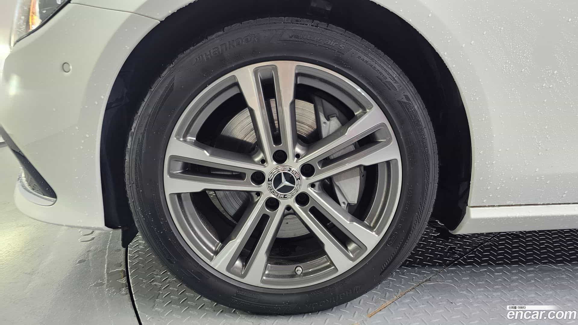 E-Class Mercedes-Benz 2022.6-OUTER-005