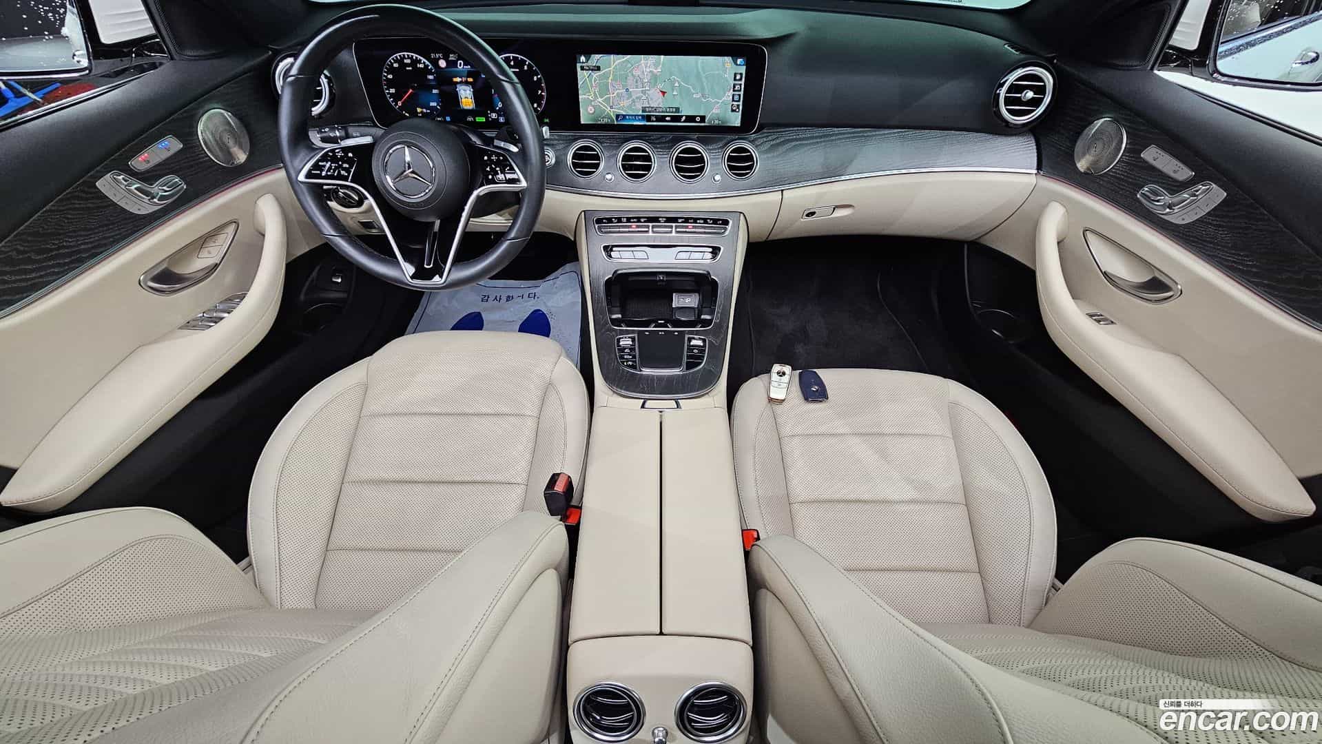E-Class Mercedes-Benz 2022.6-INNER-007