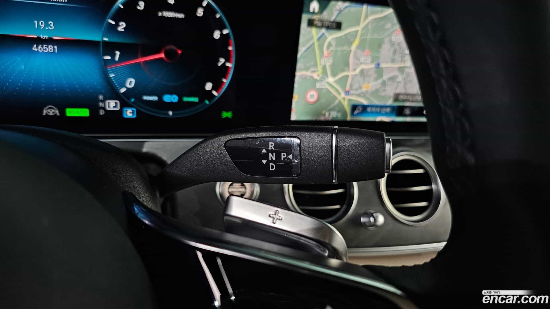 E-Class Mercedes-Benz 2022.6-INNER-009