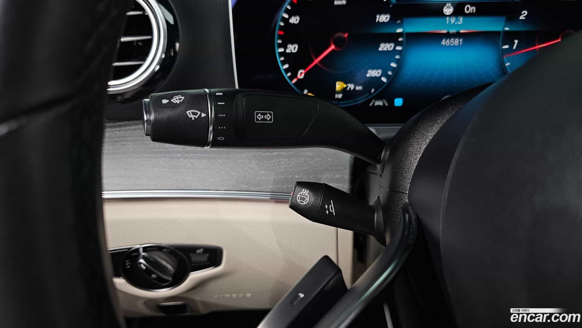 E-Class Mercedes-Benz 2022.6-OPTION-019