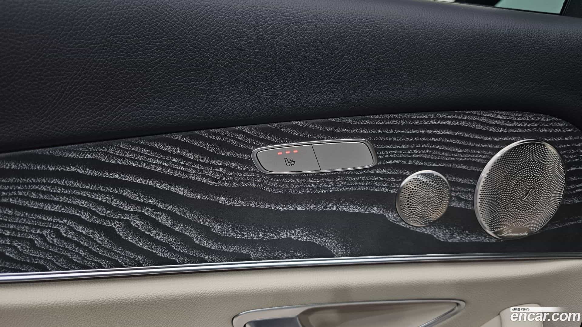 E-Class Mercedes-Benz 2022.6-OPTION-041