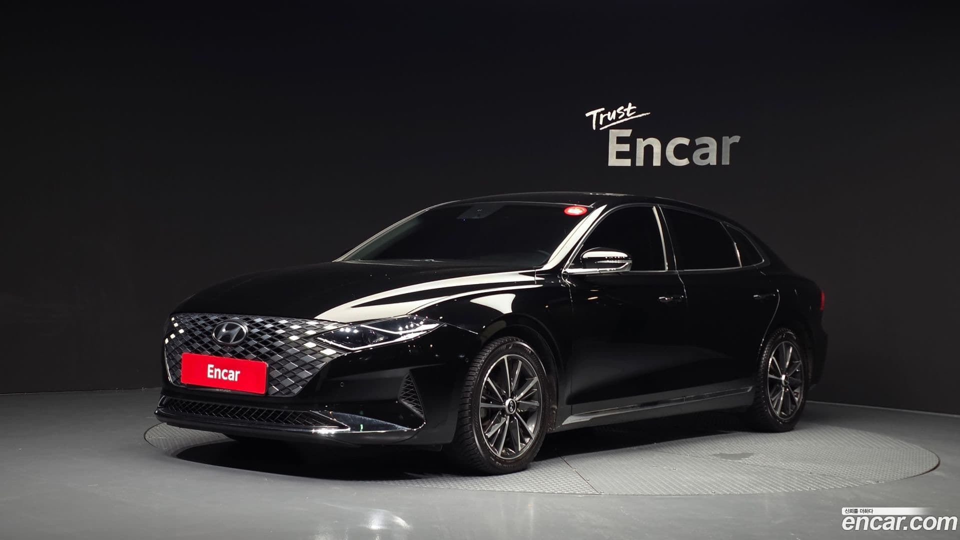 Main__Slider__Photo:Grandeur Hyundai 2020.2-0