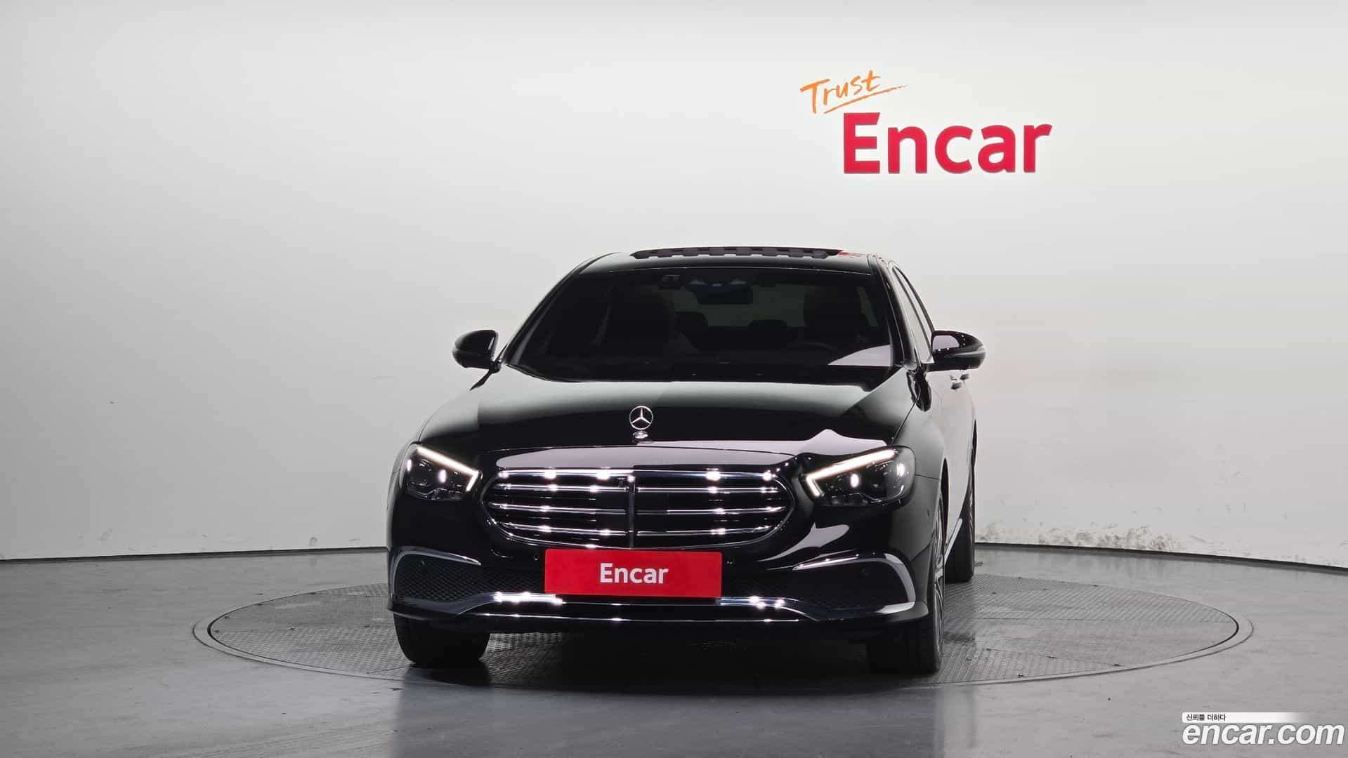 E-Class Mercedes-Benz 2022.10-OUTER-003