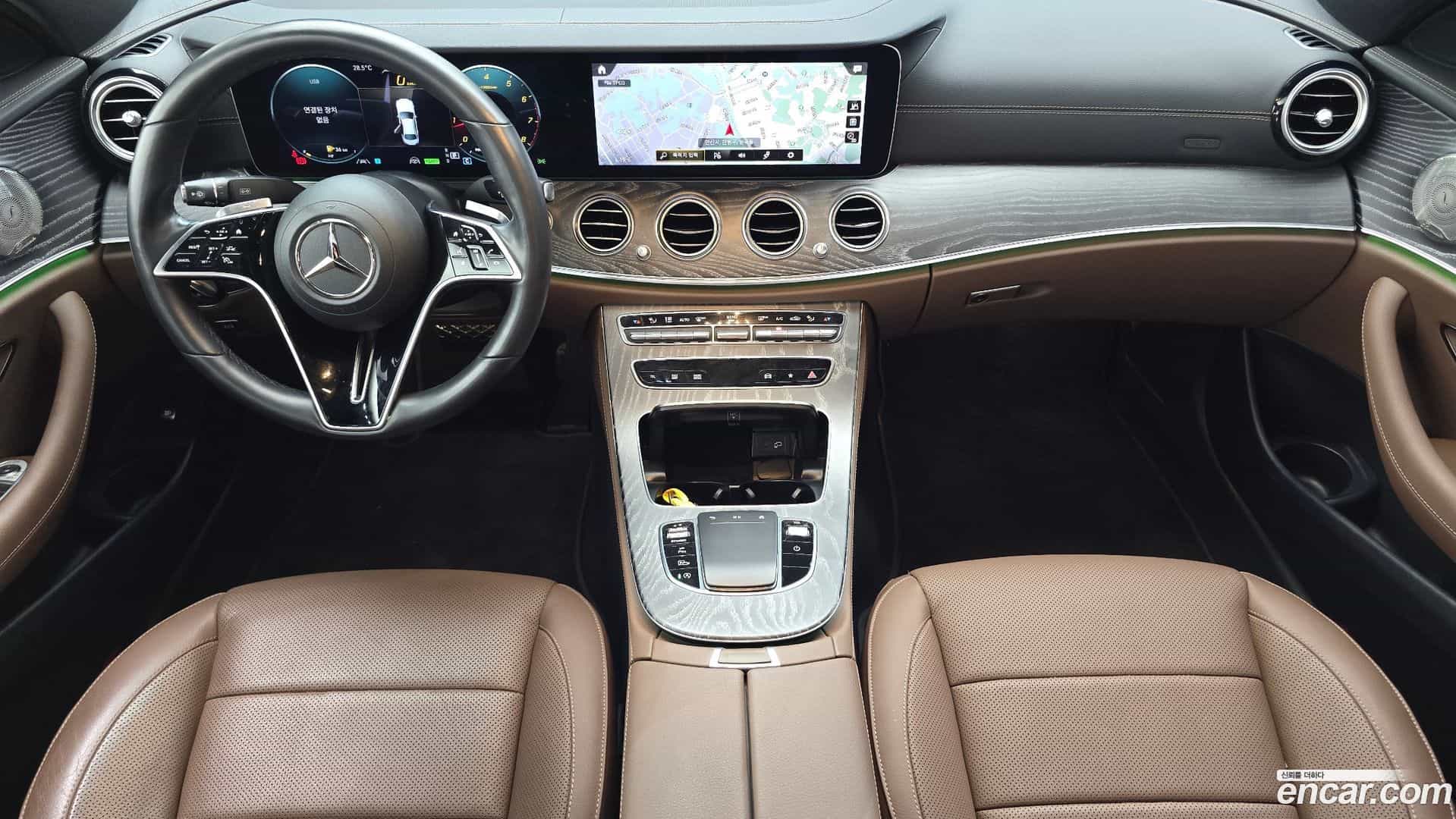 E-Class Mercedes-Benz 2022.10-INNER-007