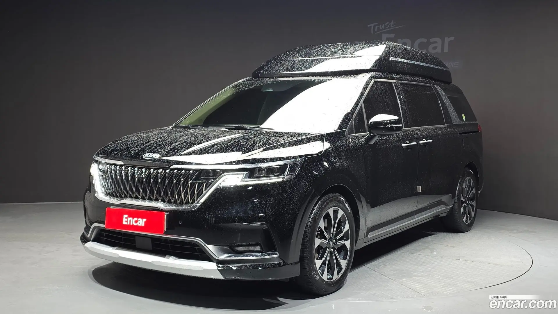 Main__Slider__Photo:Canival Kia 2021.3-0