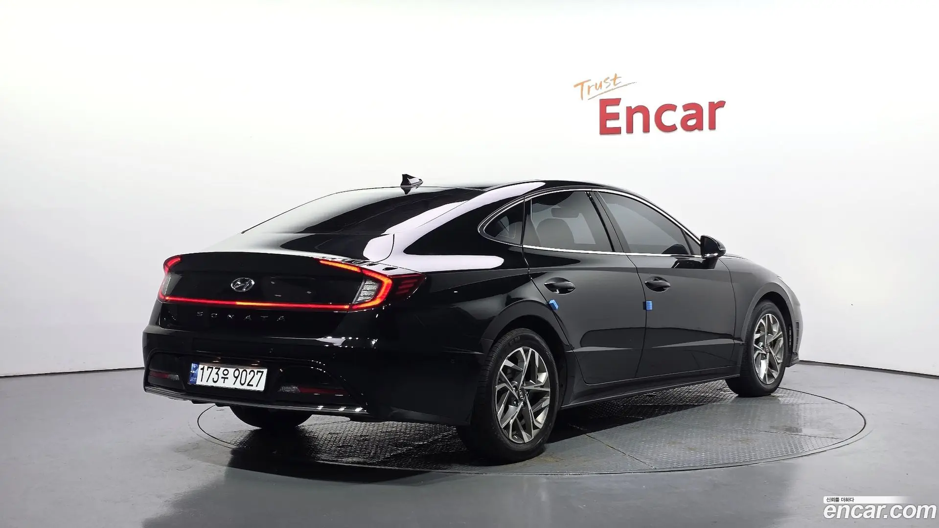 Main__Slider__Photo:Sonata Hyundai 2022.3-1
